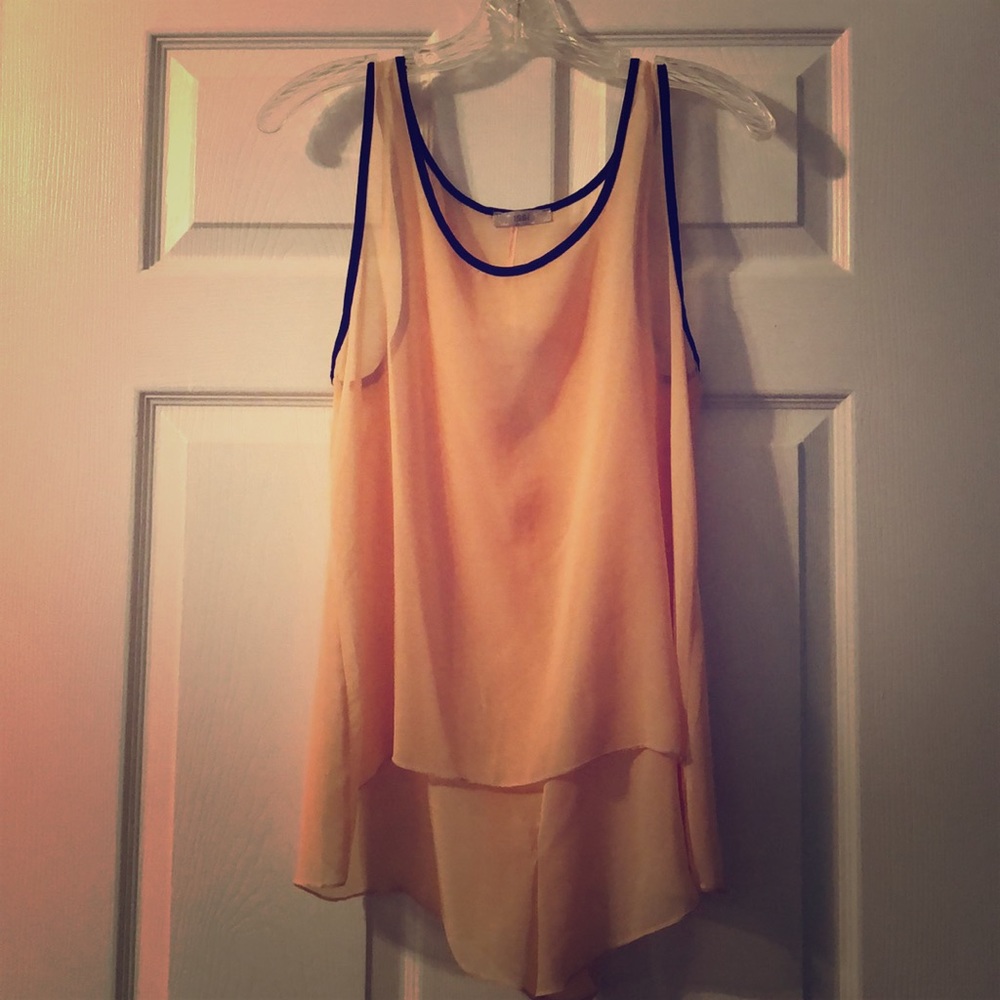 ISSI Sleeveless Blouse with Open Holed Back